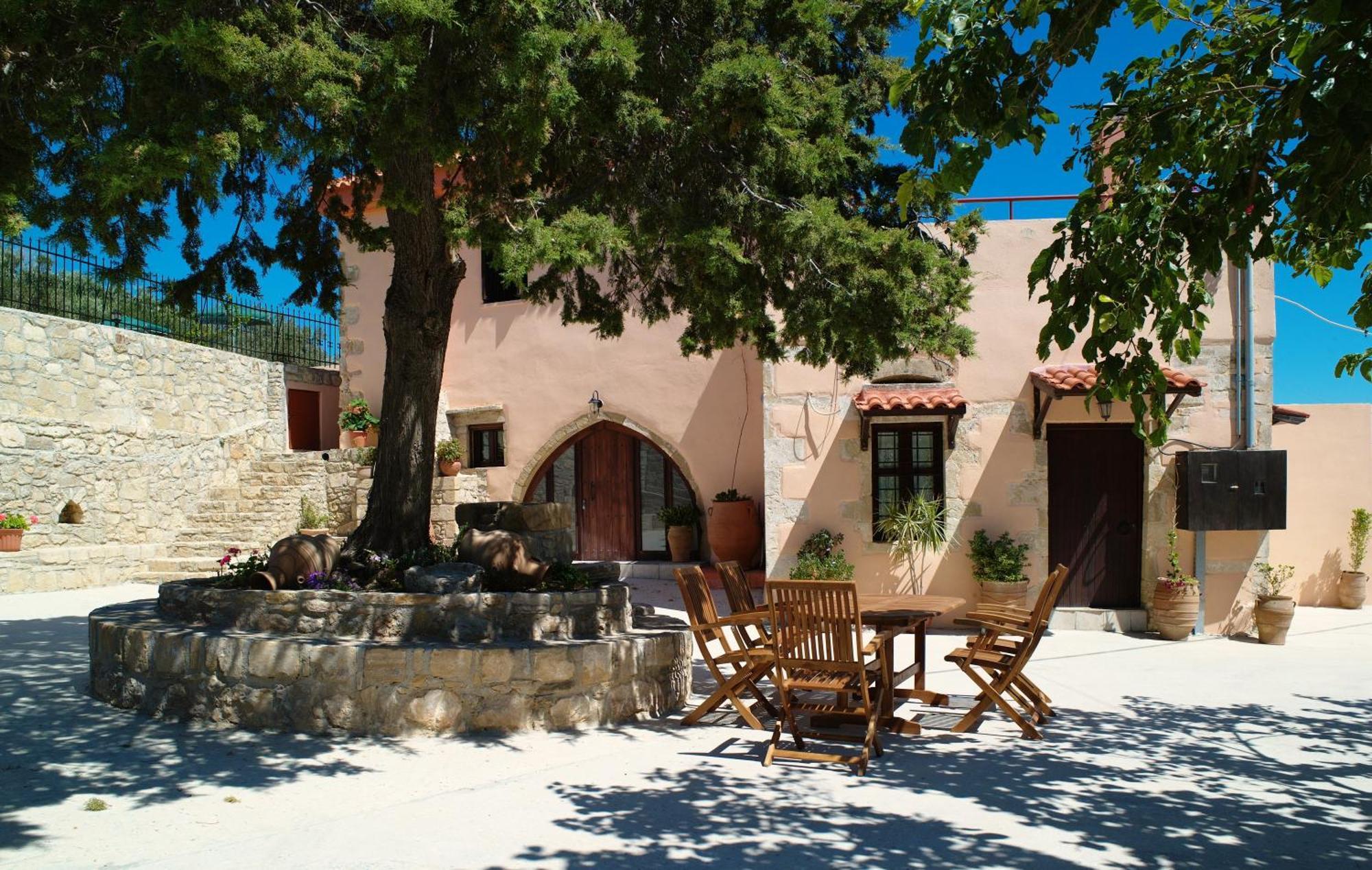Mouri Villa Mourion  Exterior photo